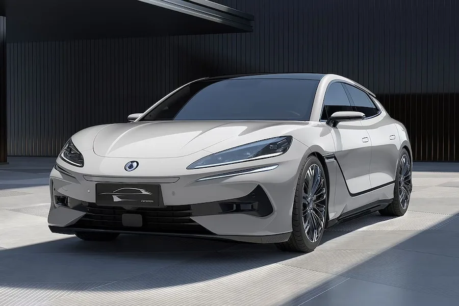 Los autos chinos eléctricos con mayor autonomía del mercado